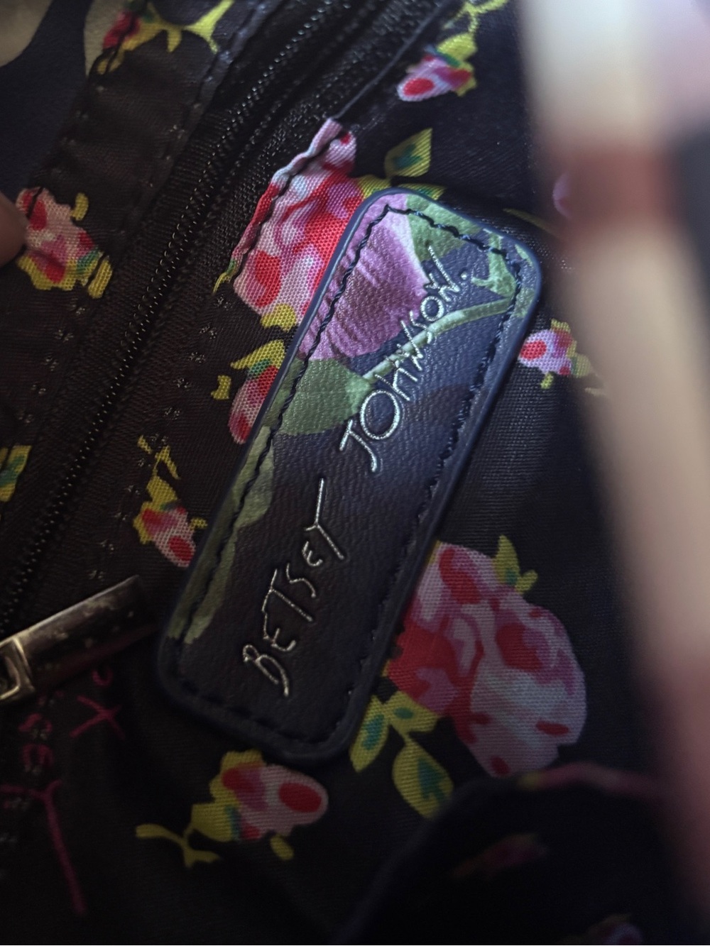 Betsey Johnson Xoellie Floral Crossbody Bag NWT Blue Purple Quilted - Picture 5 of 12